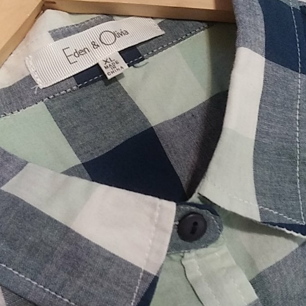 Eden & Olivia long sleeve shirt. - Picture 13 of 17